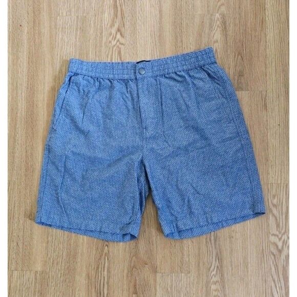 J CREW Men's Size M Blue Chino Style Short Inseam 7" - Picture 1 of 6